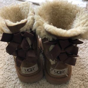 Girls Bailey bow Uggs